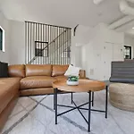 Chic Retreats In Columbus
